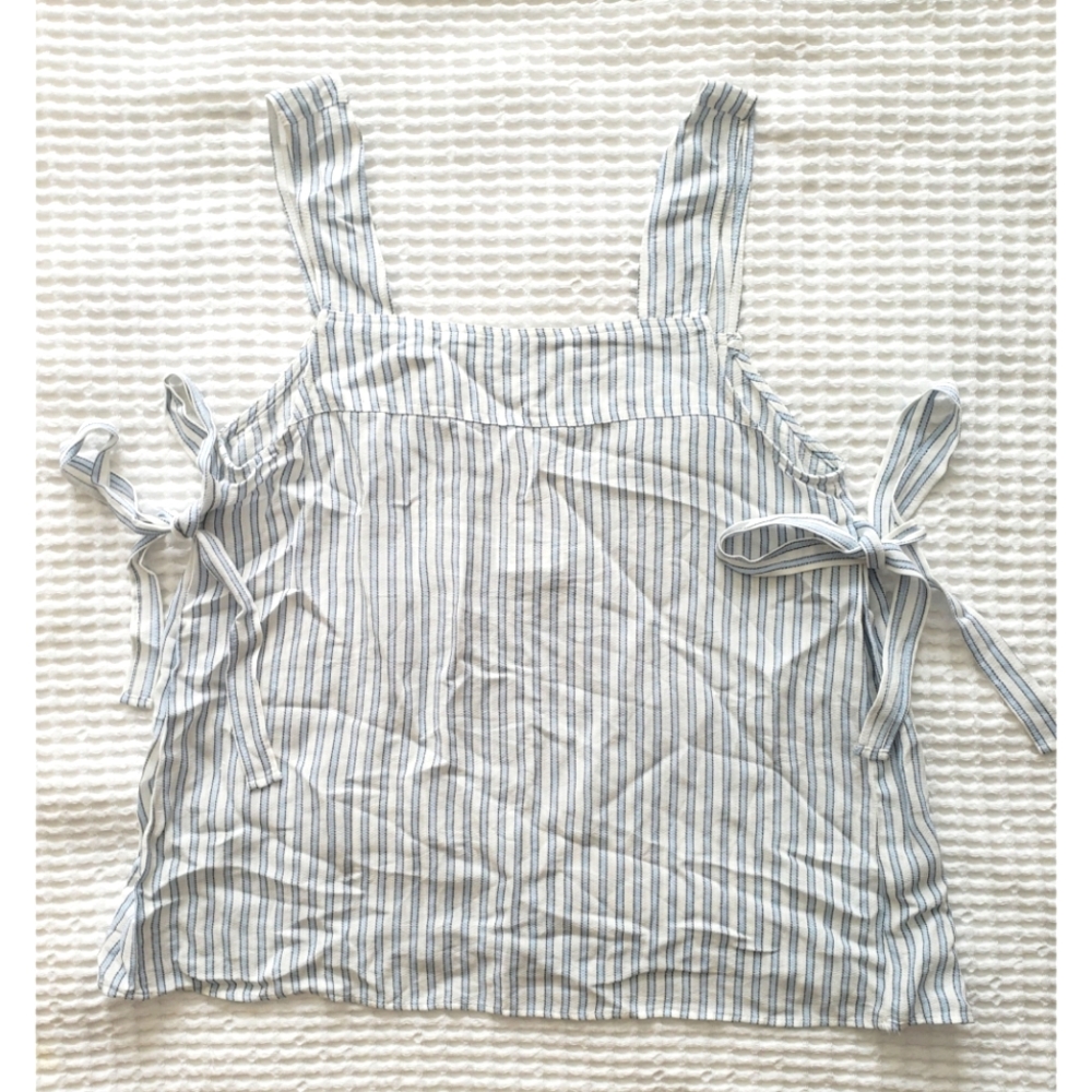 H&M blue white stripe tie side apron top NWT